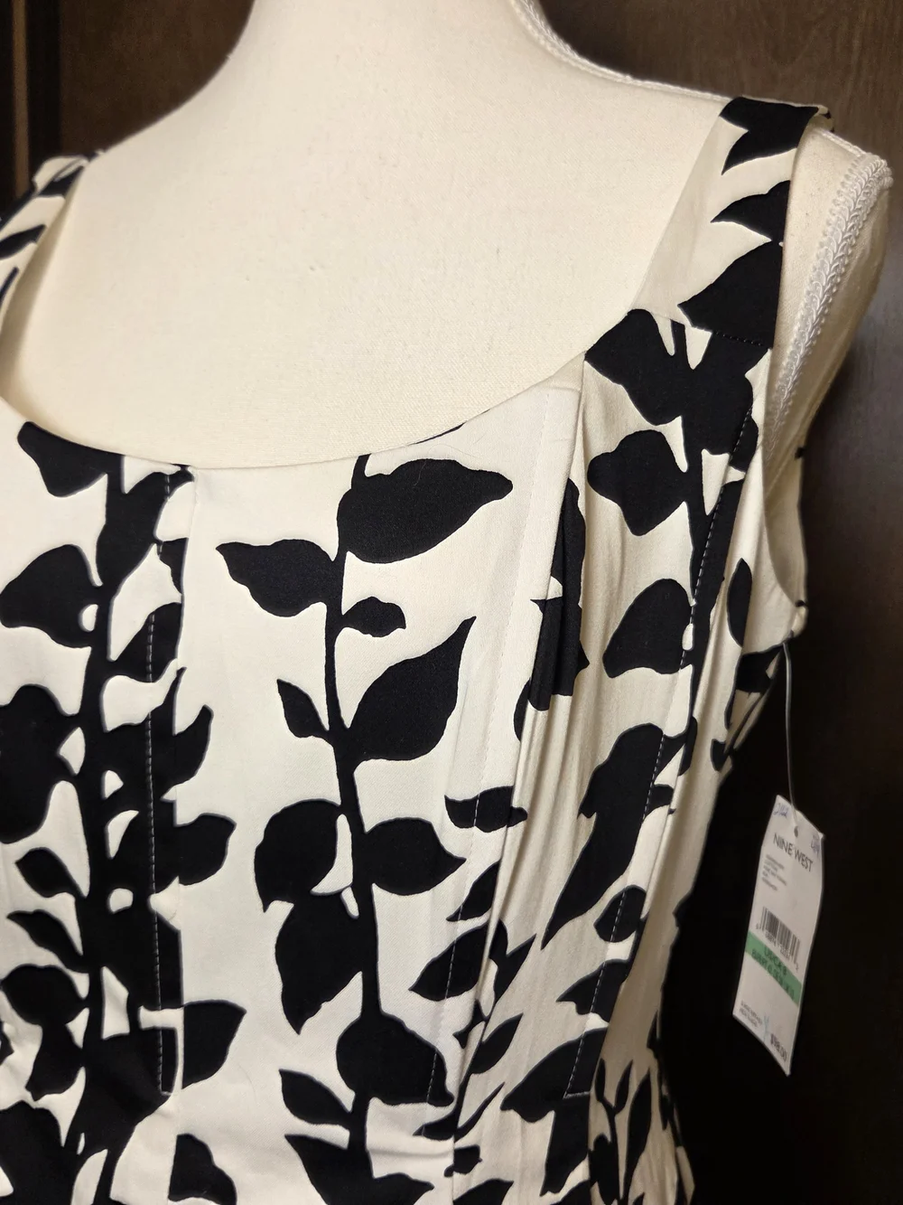 Nine West Black & White Floral Midi Dress with Red Floral Border NWT - Picture 5 of 14